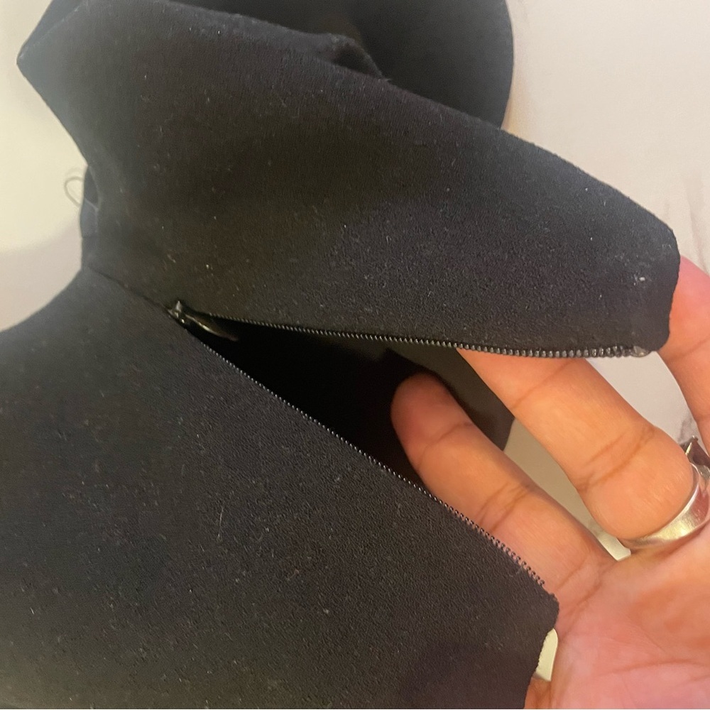 NBD Black Asymmetric One-Shoulder Crop Top - Picture 6 of 10